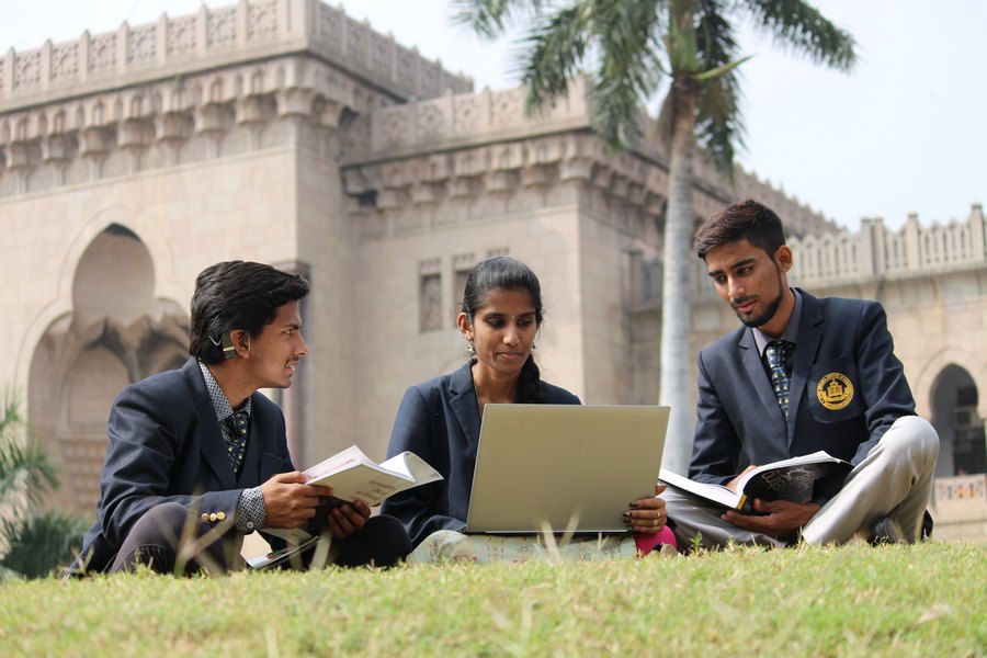Top MBA Colleges/Management Institutes in Madhya Pradesh